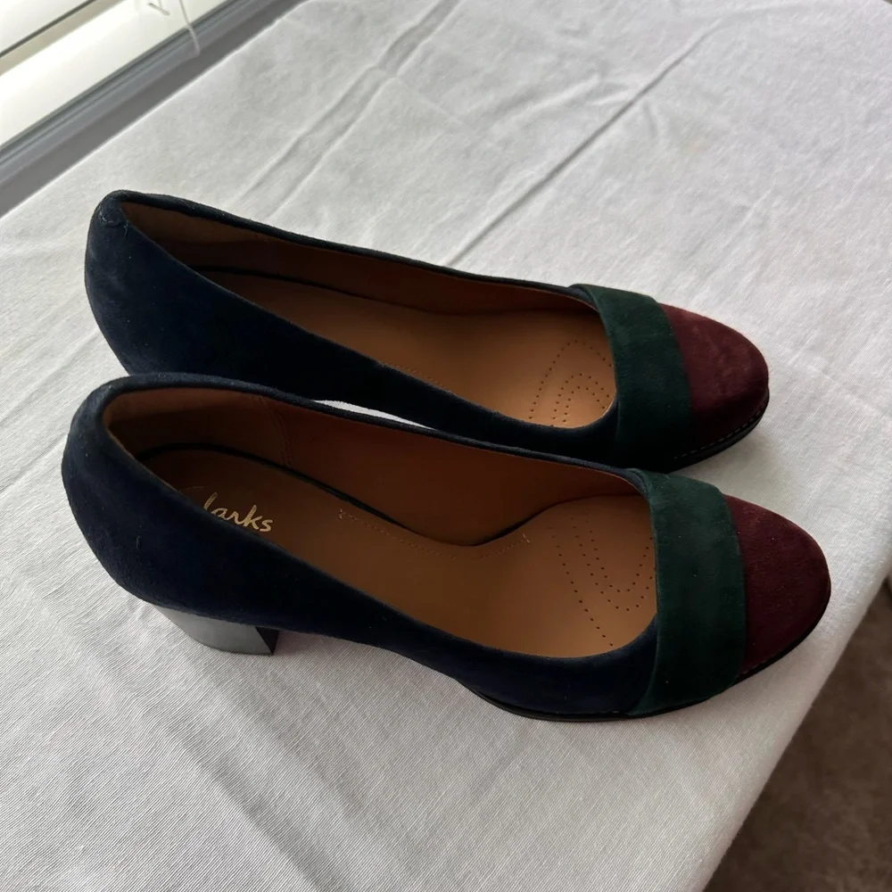 👠Clarks size 9.5 suede pump NWT👠 - Picture 3 of 11